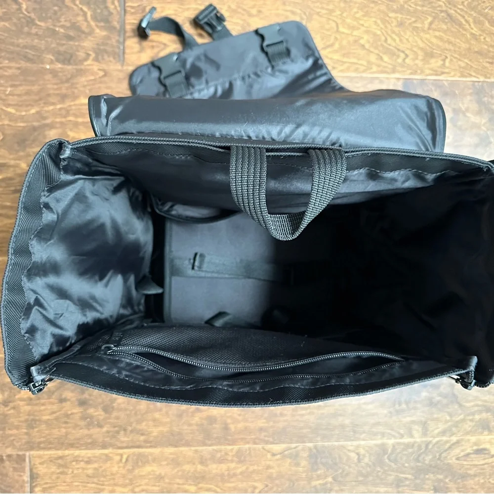 BEIS The Hanging Backpack in Black - Picture 5 of 5